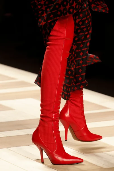 Look 13